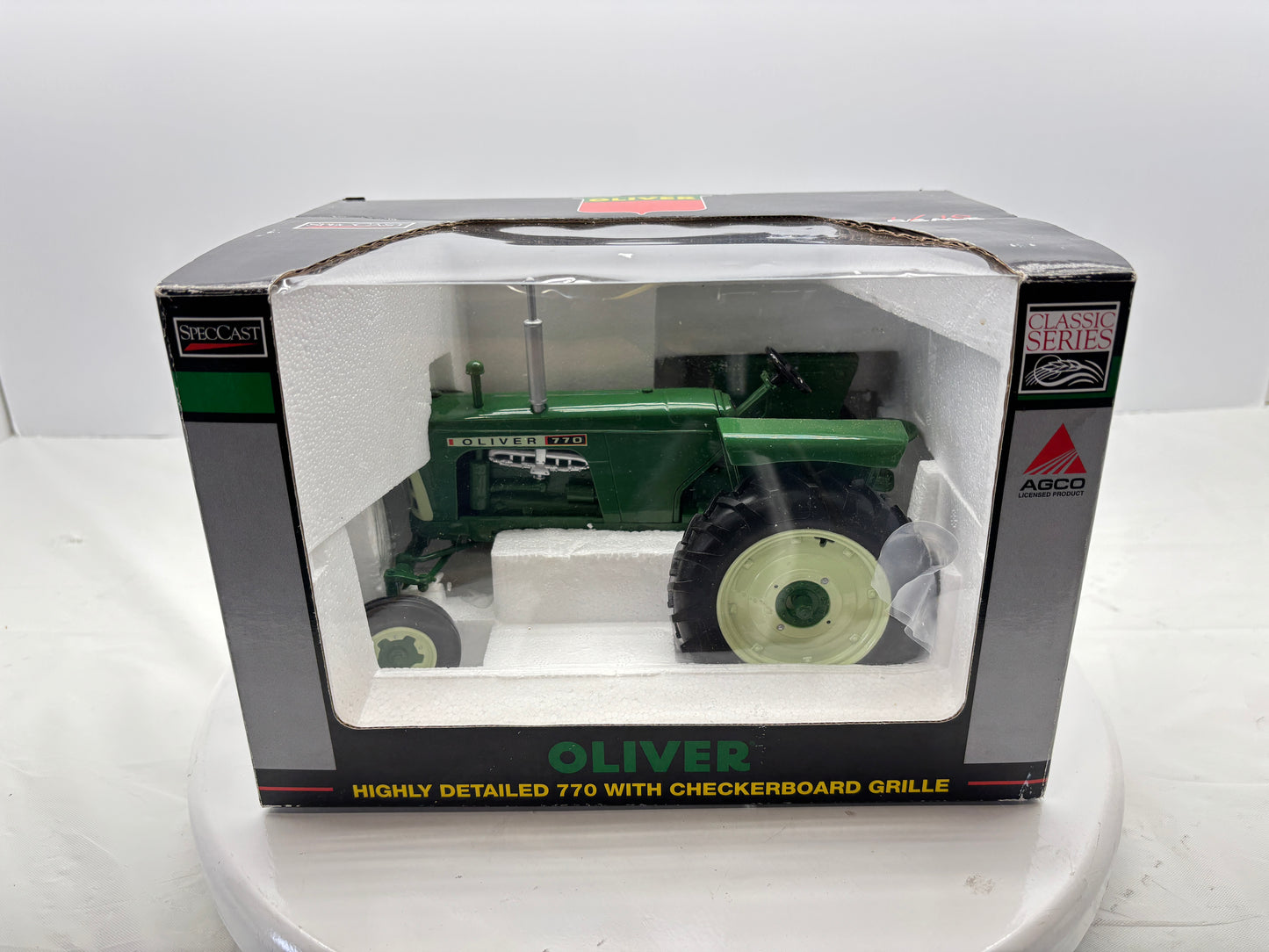 1/16 Oliver 770