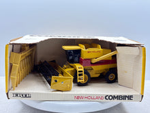 1/32 New Holland TR96