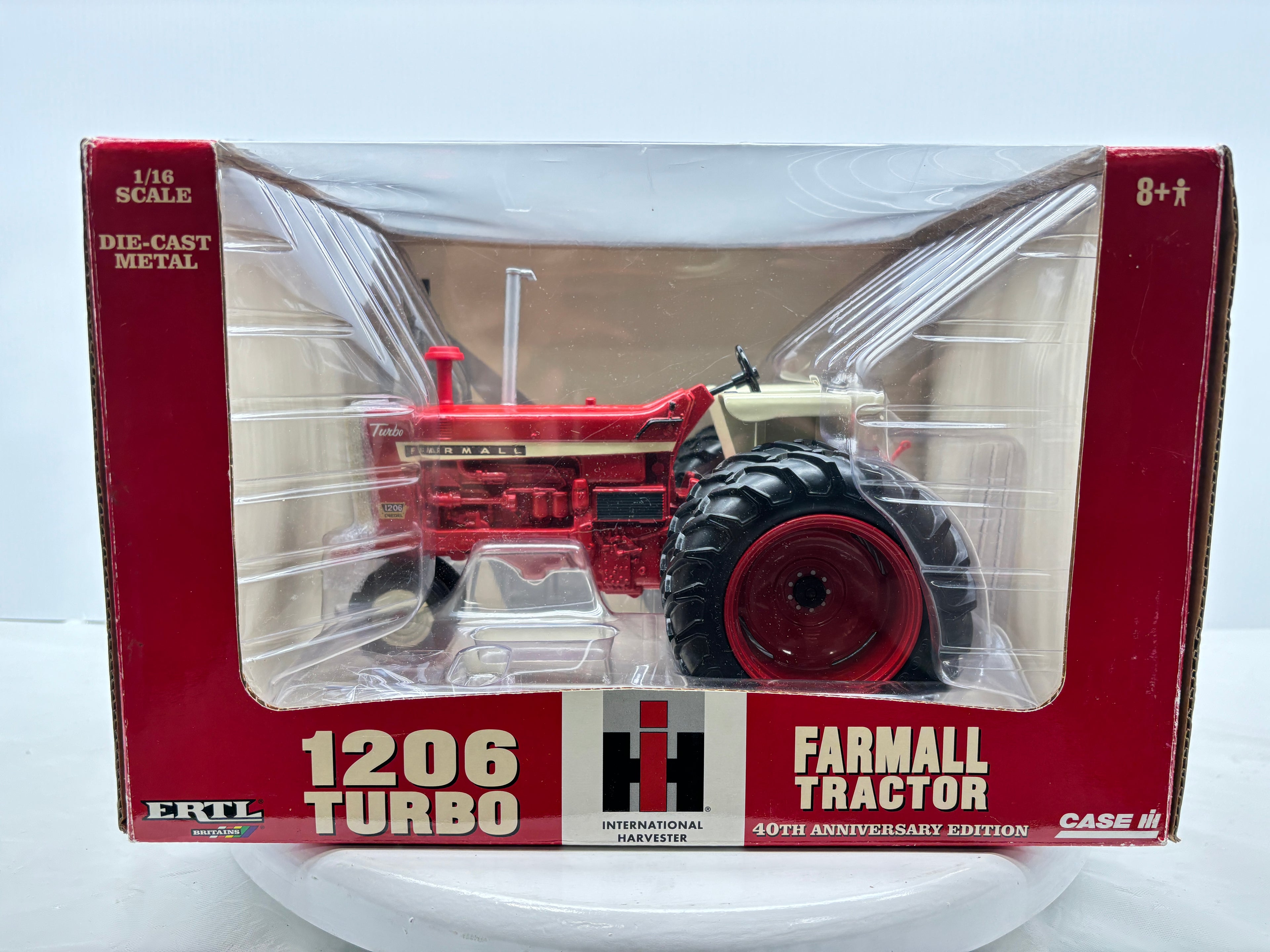 1/16 International Farmall 1206 Turbo