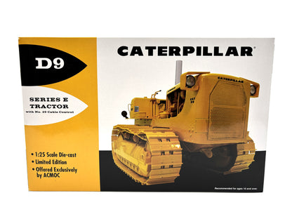 1/25 Caterpillar D9 with Cable Control