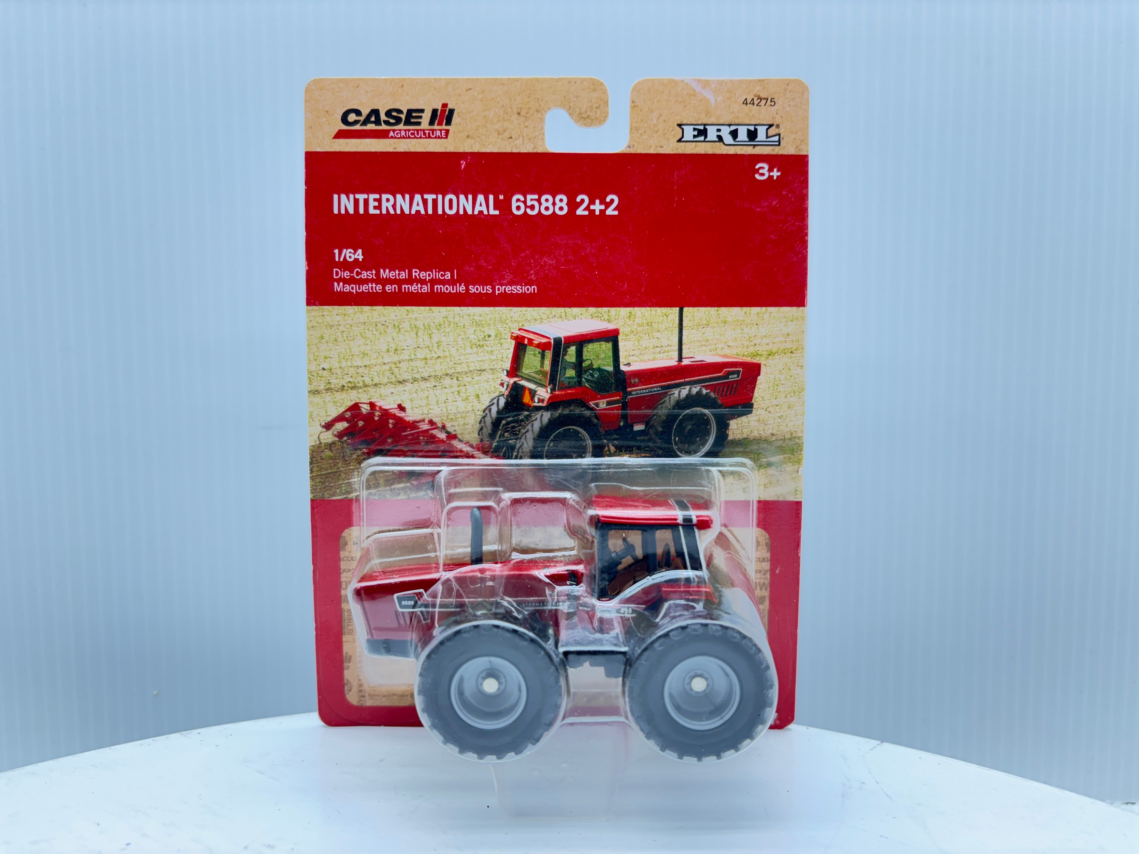 1/64 International 6588