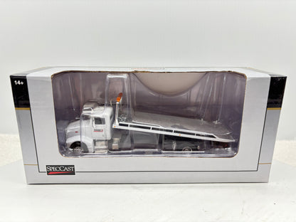 1/64 Peterbilt 385 Rollback White