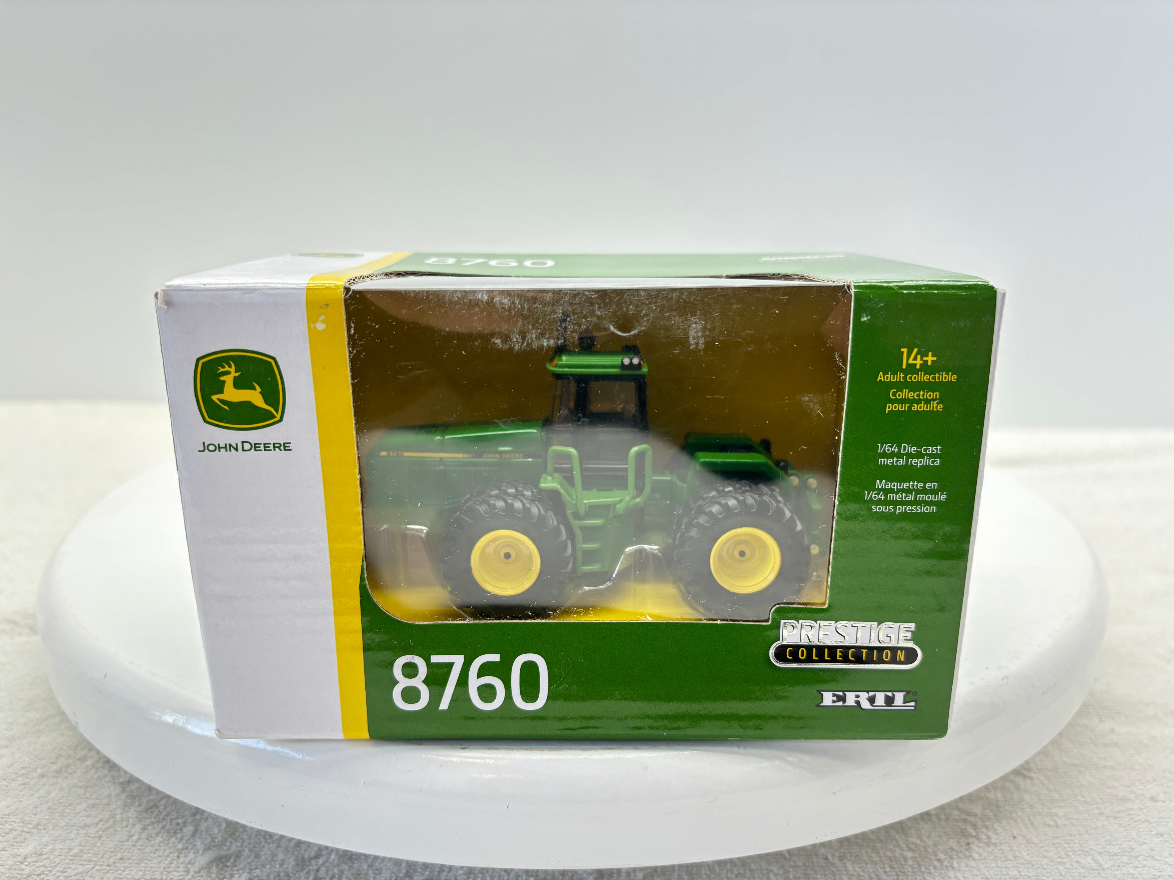 1/64 John Deere 8760 Prestige