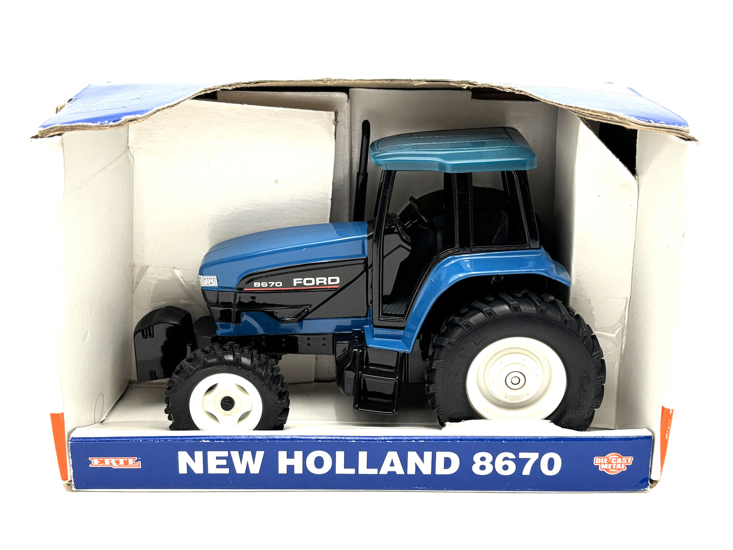 1/32 New Holland 8670 Version 2