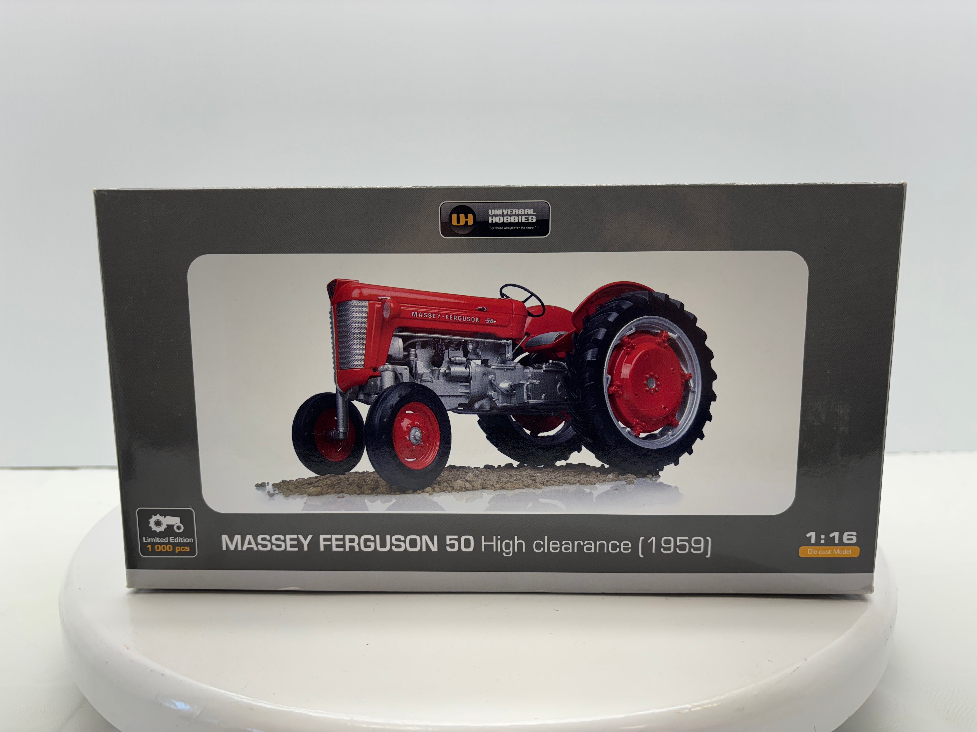 1/16 Massey Ferguson 50
