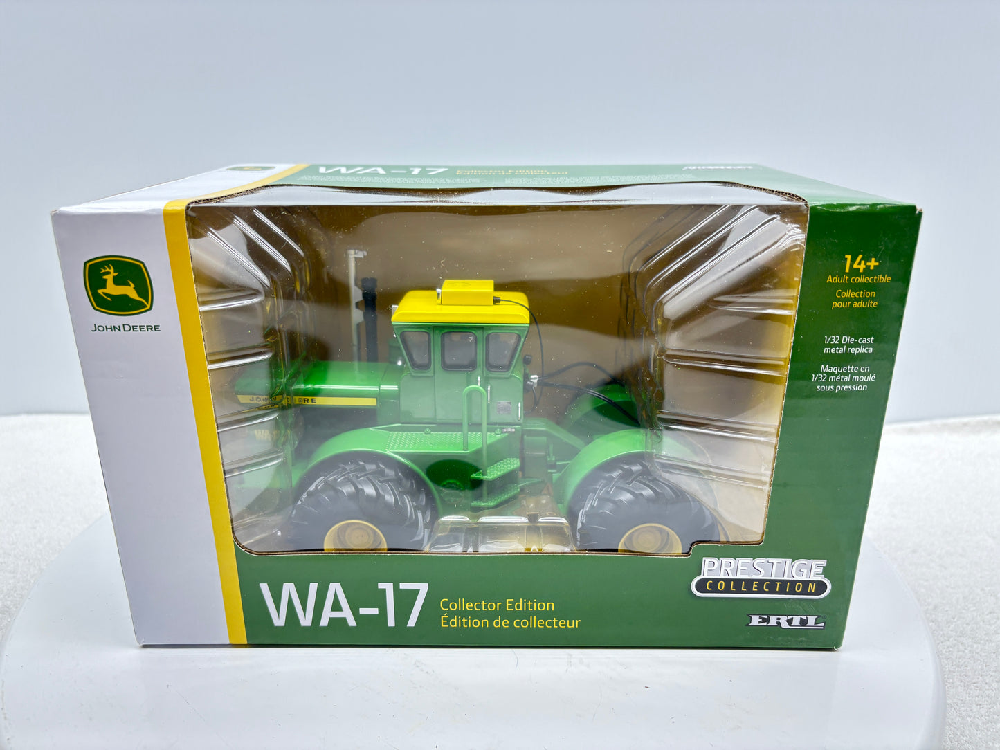 1/32 John Deere WA-17 Prestige