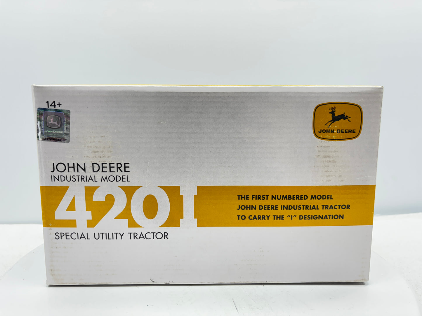 1/16 John Deere 420 Industrial