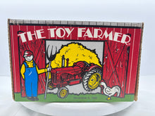 1/16 Massey Harris 55 Toy Farmer