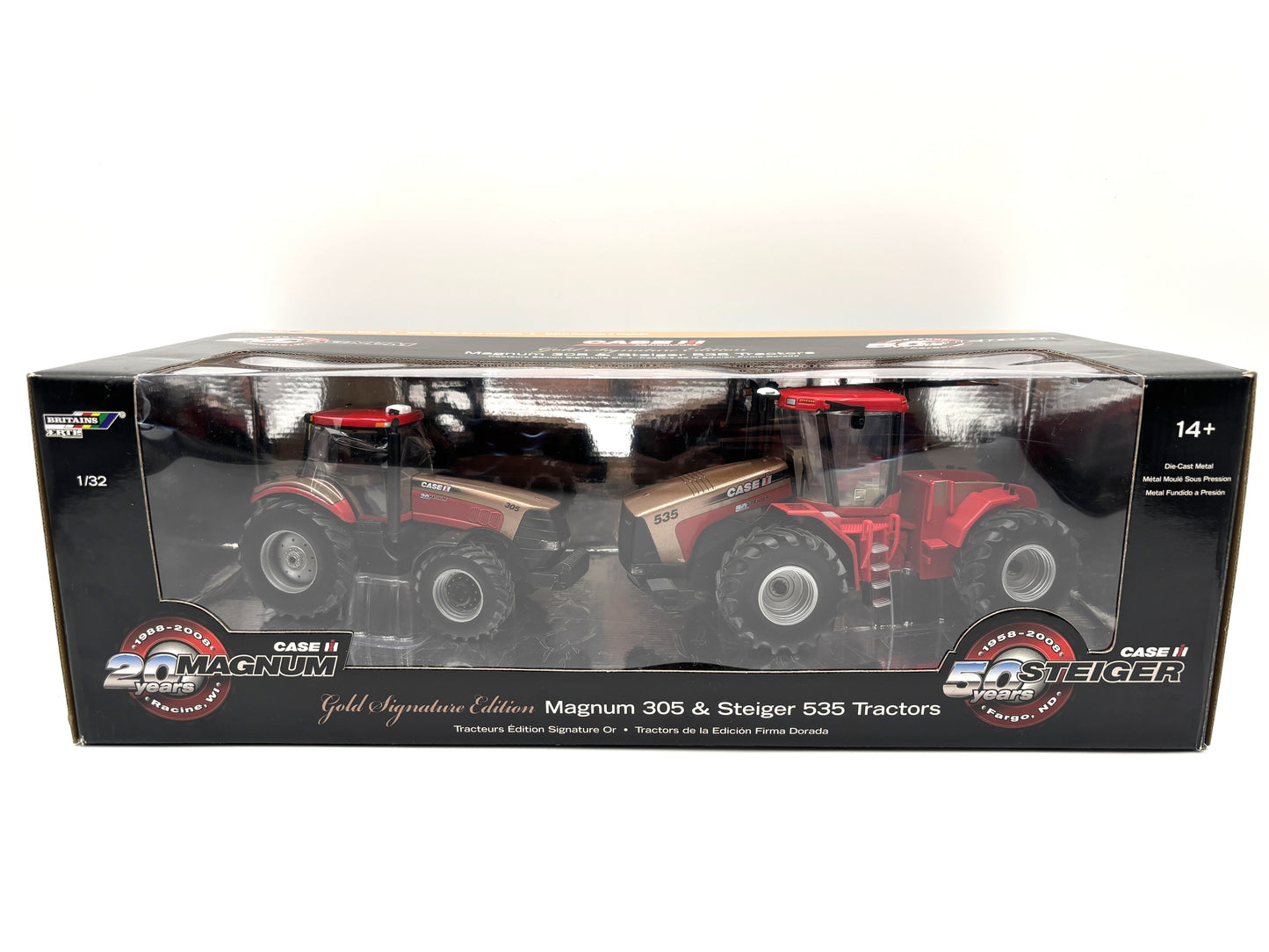 1/32 Case IH Magnum 305 and Steiger 535 20th Anniversary