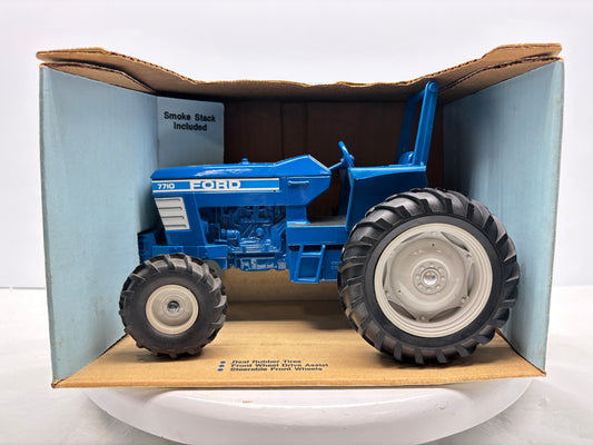 1/16 Ford 7710
