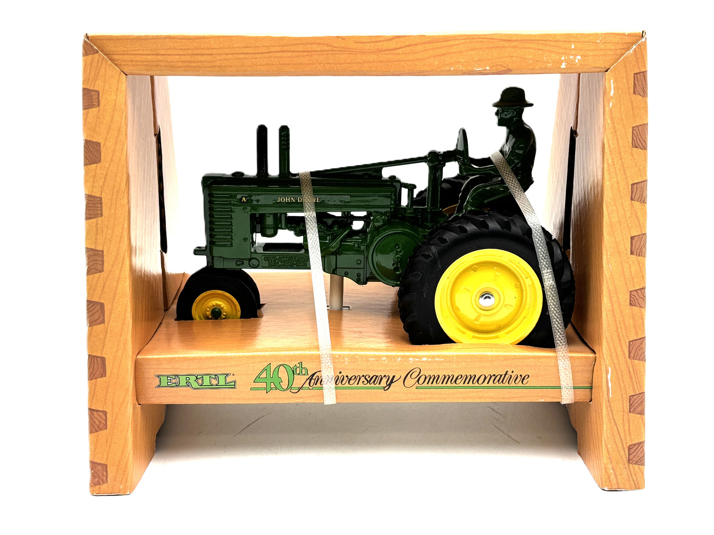 1/16 John Deere Model A 40th Anniversary