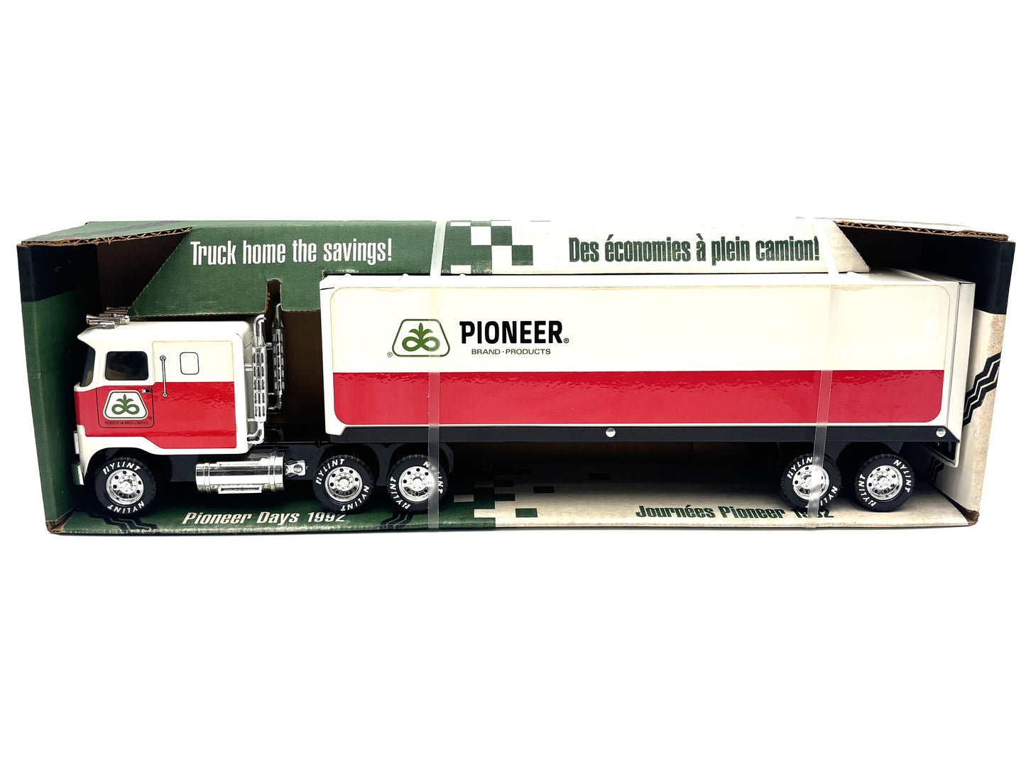 1/18 GMC Astro - Pioneer Seeds