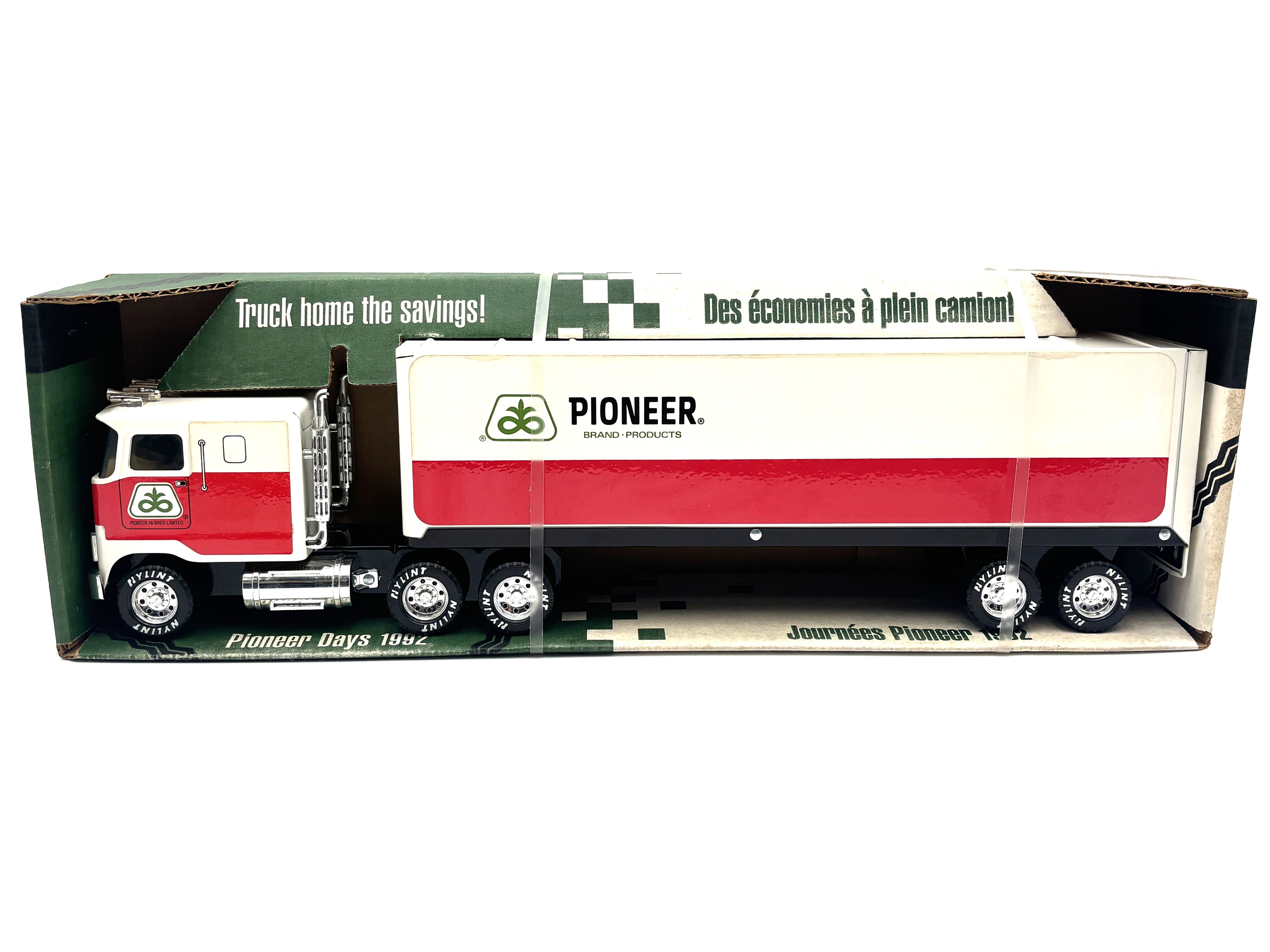 1/18 GMC Astro - Pioneer Seeds