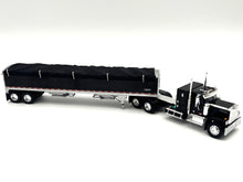 1/64 GMC General with 43 Wilson Trailer Black