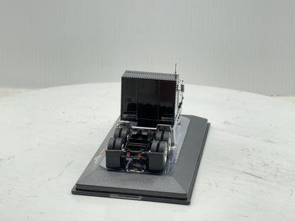1/64 GMC General Black-Gold