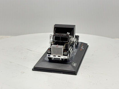 1/64 GMC General Black-Gold