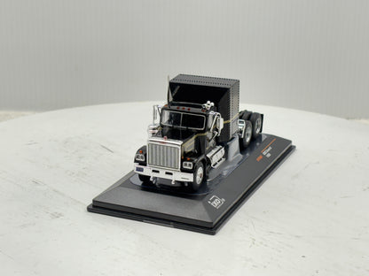 1/64 GMC General Black-Gold