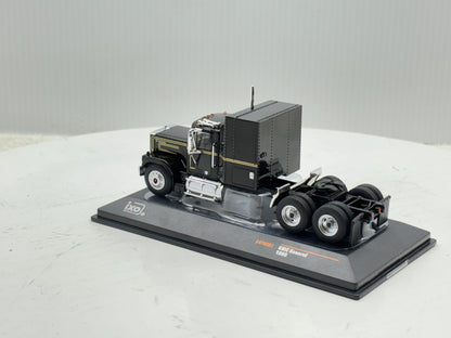 1/64 GMC General Black-Gold