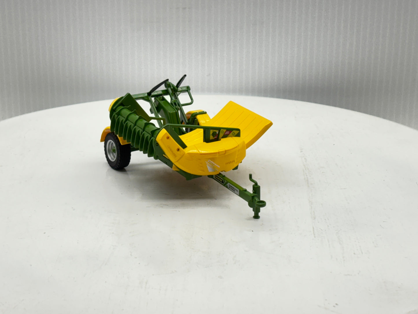 1/32 Hustler X5000
