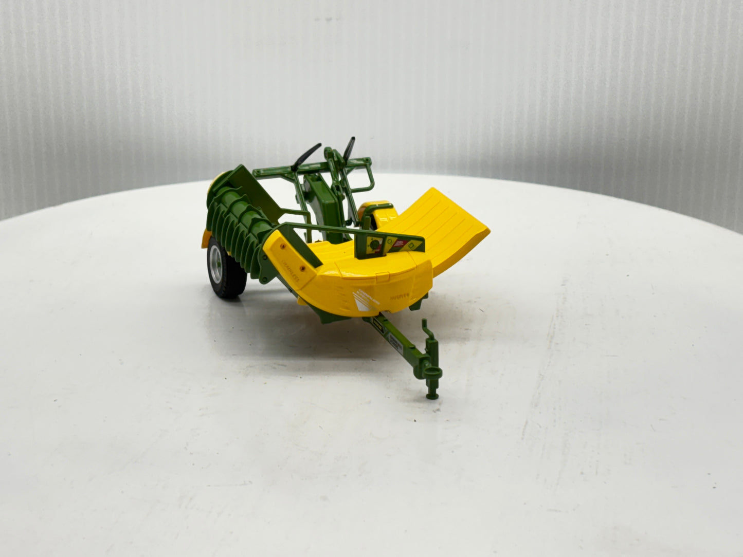 1/32 Hustler X5000