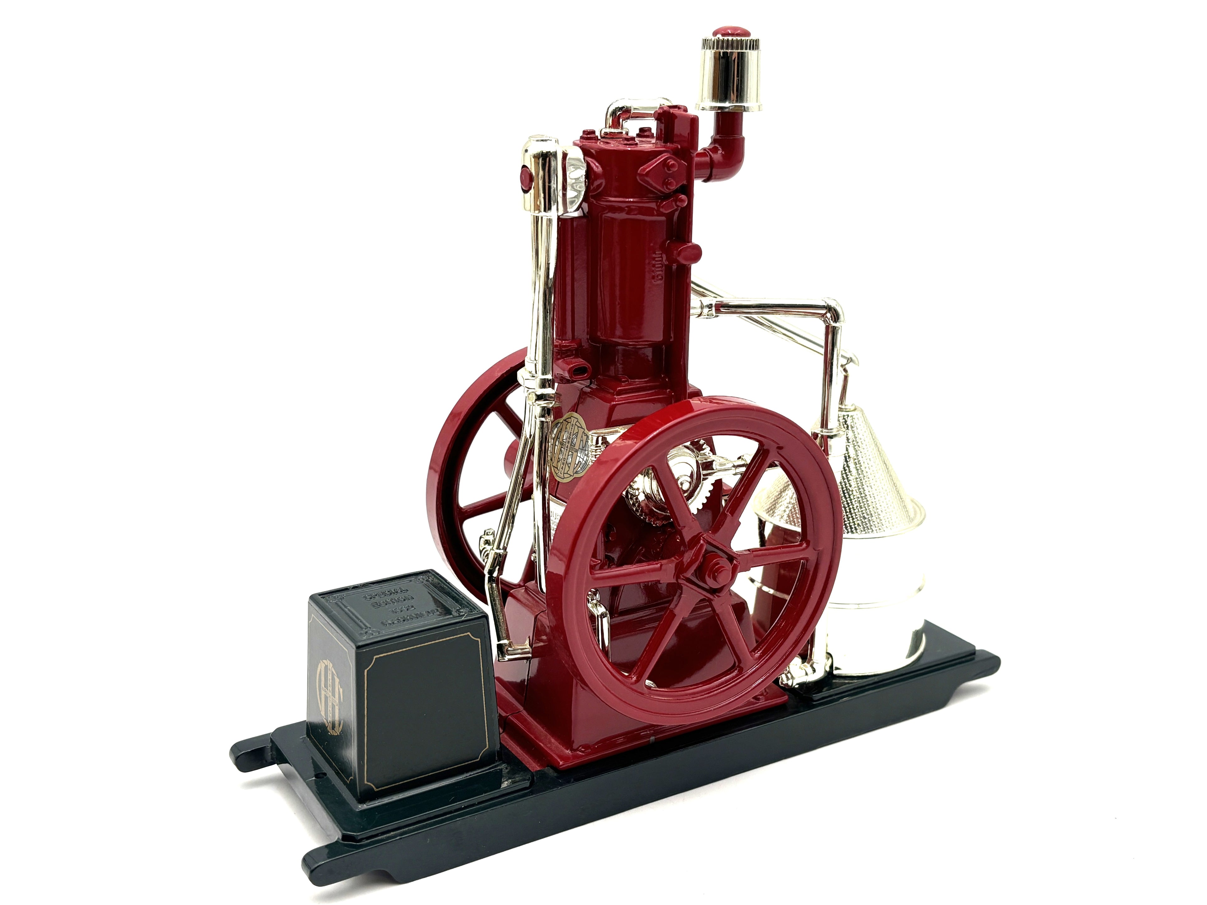 1/8 IHC Famous Engine