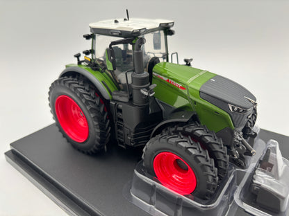 1/32 FENDT 1052 Vario Duals