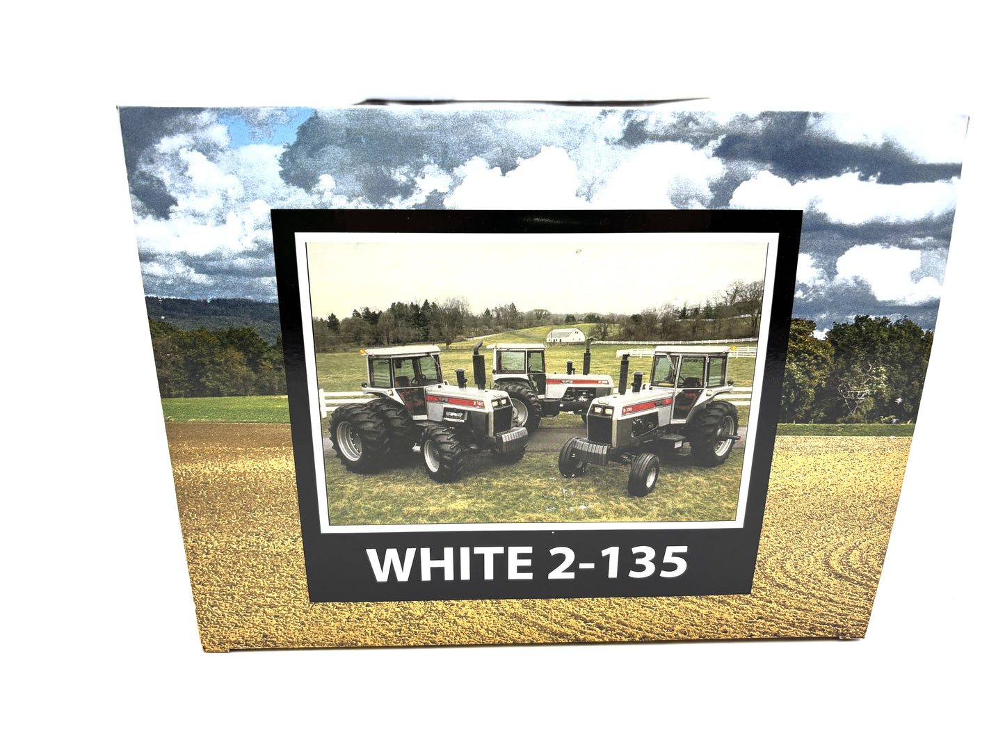 1/16 White 2-135 Silver Stripe Heartland Farm Toy Show