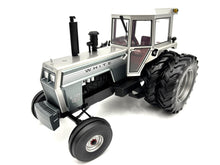 1/16 White 2-135 Silver Stripe Heartland Farm Toy Show