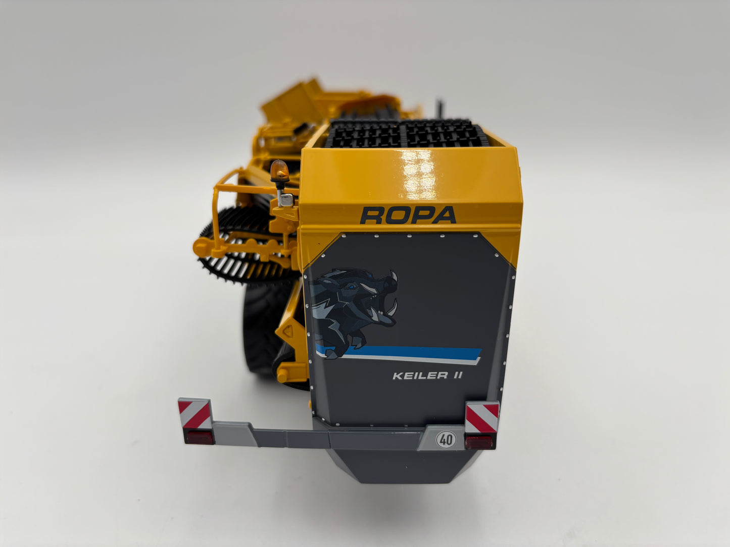 1/32 ROPA Keiler II Potatoe Harvester
