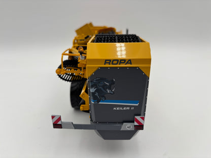 1/32 ROPA Keiler II Potatoe Harvester