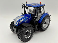 1/32 New Holland T7.300 Prestige