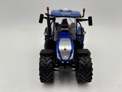 1/32 New Holland T7.300 Prestige