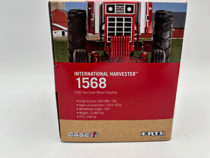 1/32 International 1568 V8 with Cab