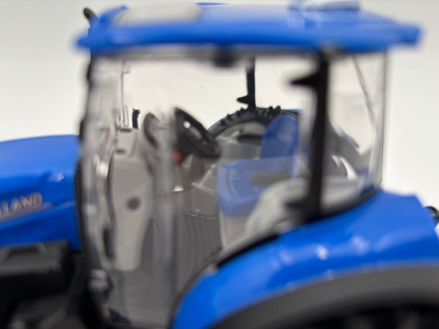 1/32 New Holland PowerStar 120
