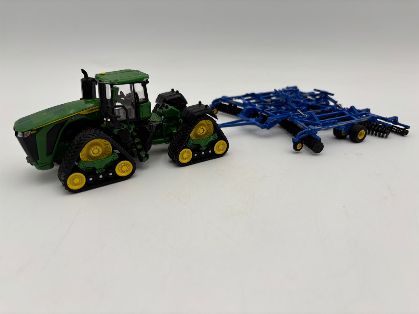 1/64 Landoll 7531 VT Vertical Tillage Tool