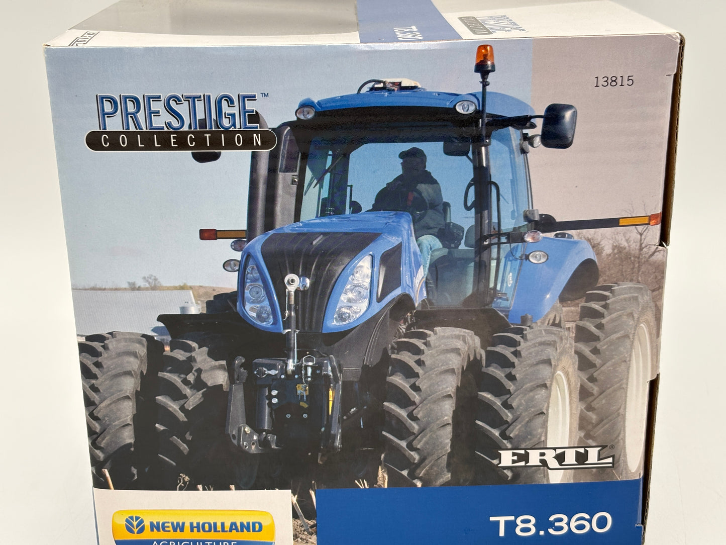 1/32 New Holland T8.360 Prestige