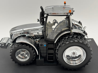 1/32 Massey Ferguson 8680 North American ”Chrome”