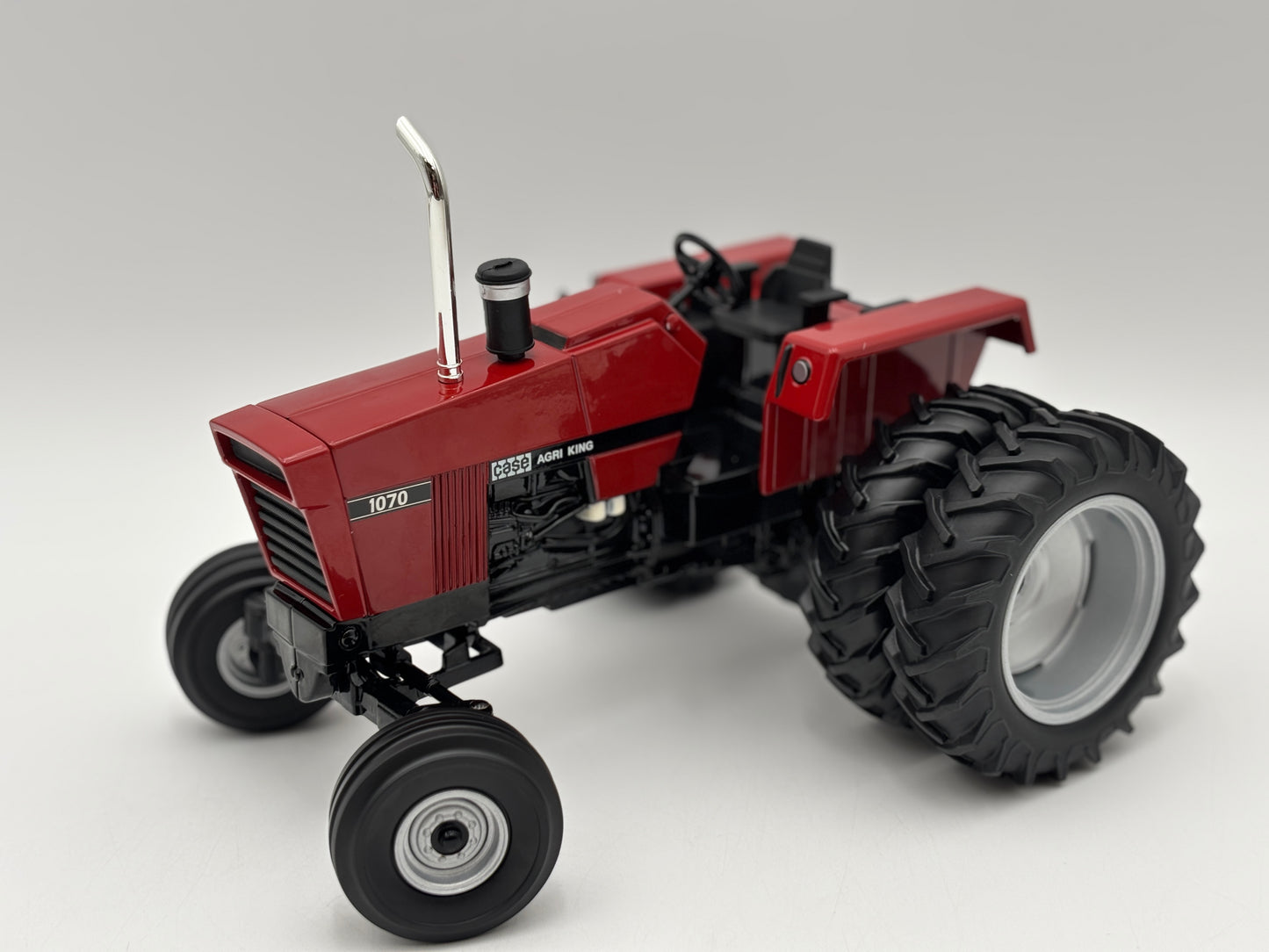 1/16 Case 1070 AgriKing - Prestige “RED CHASE”