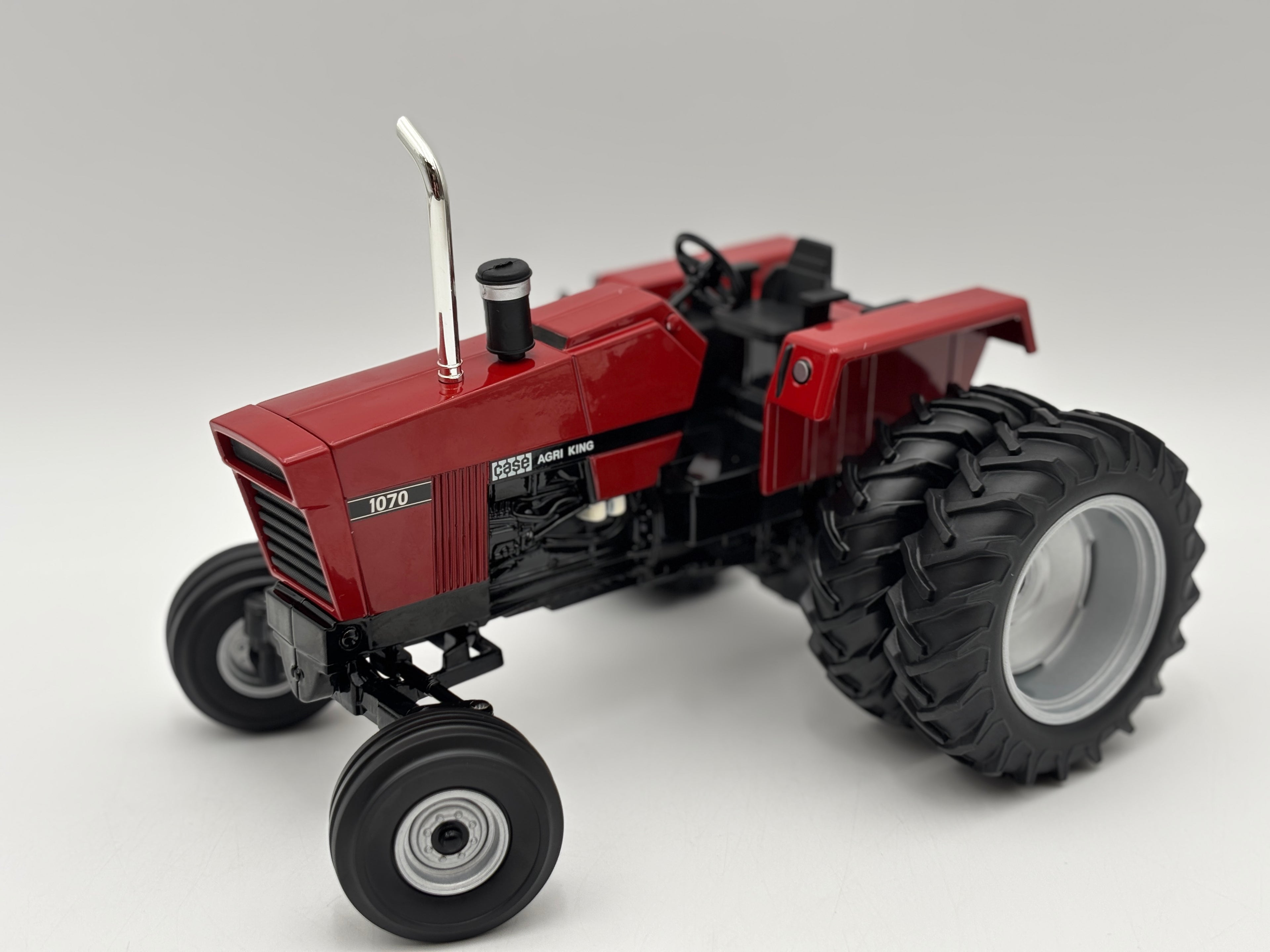1/16 Case 1070 AgriKing - Prestige “RED CHASE”