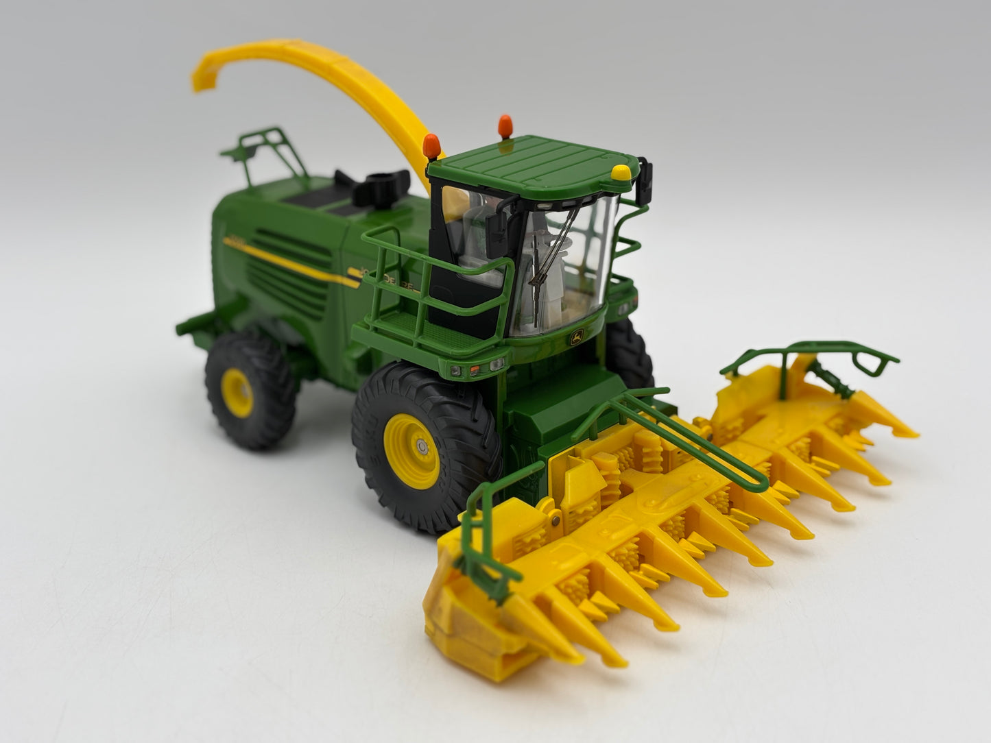 1/32 John Deere 7500 Forage Harvester