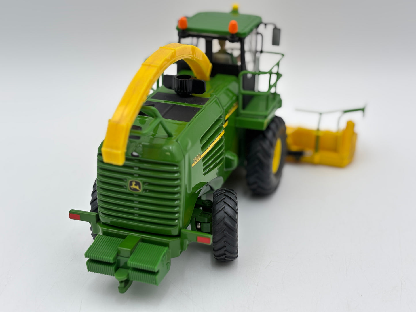 1/32 John Deere 7500 Forage Harvester