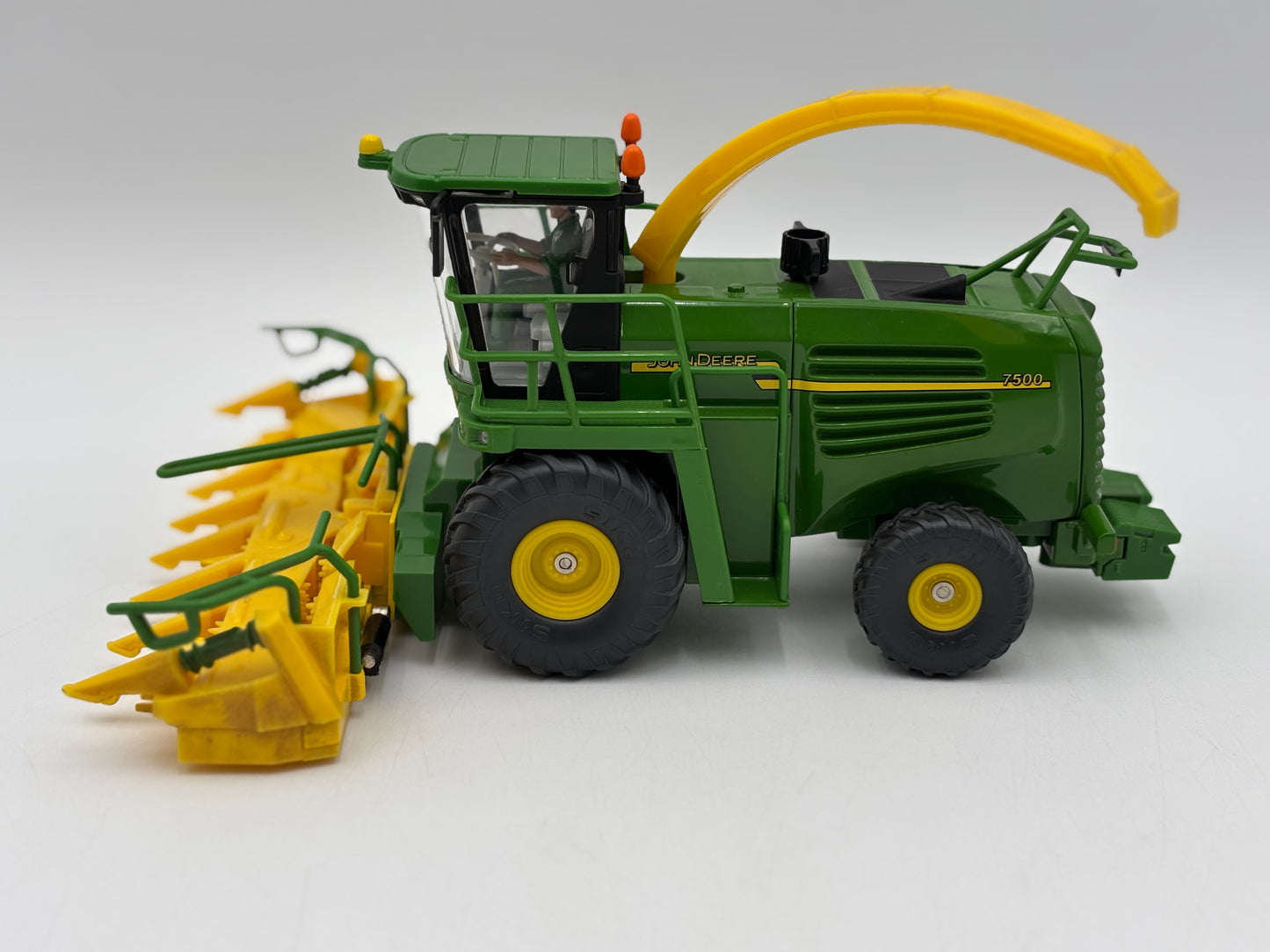 1/32 John Deere 7500 Forage Harvester