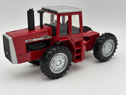 1/32 Massey Ferguson 4800 4wd