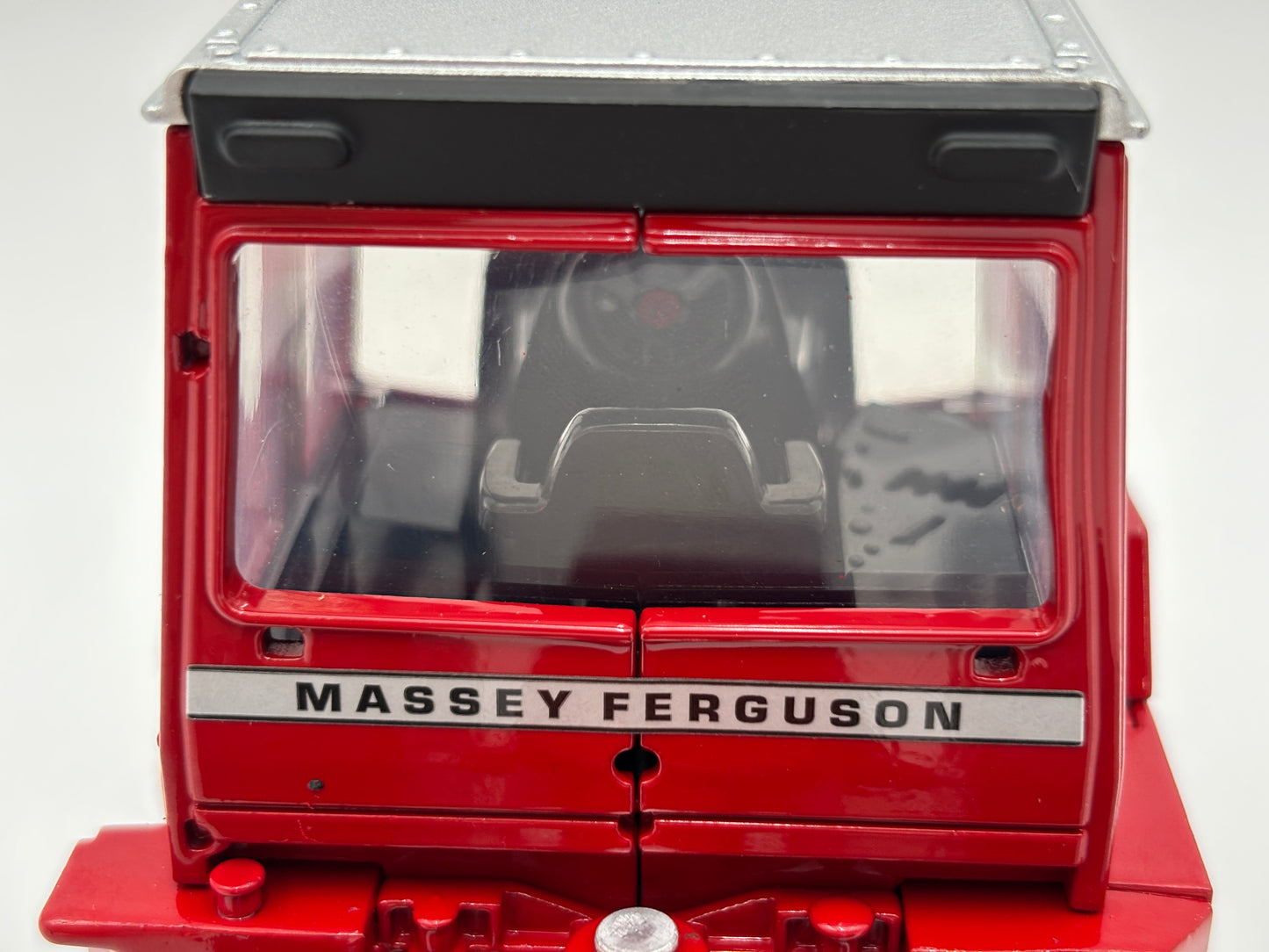 1/32 Massey Ferguson 4800 4wd