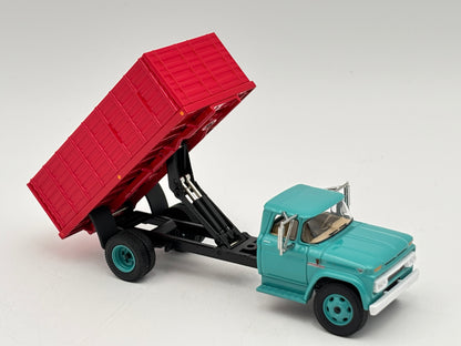 1/64 GMC 4000 Single Axle Grain Truck