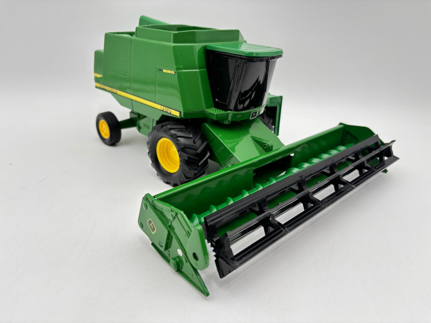 1/28 John Deere 9510 Maximizer