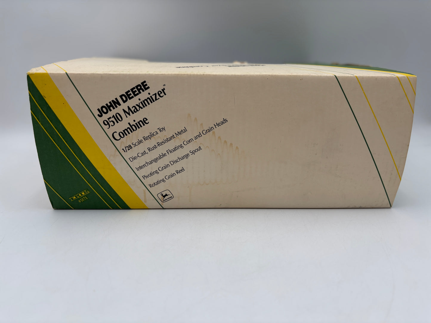 1/28 John Deere 9510 Maximizer