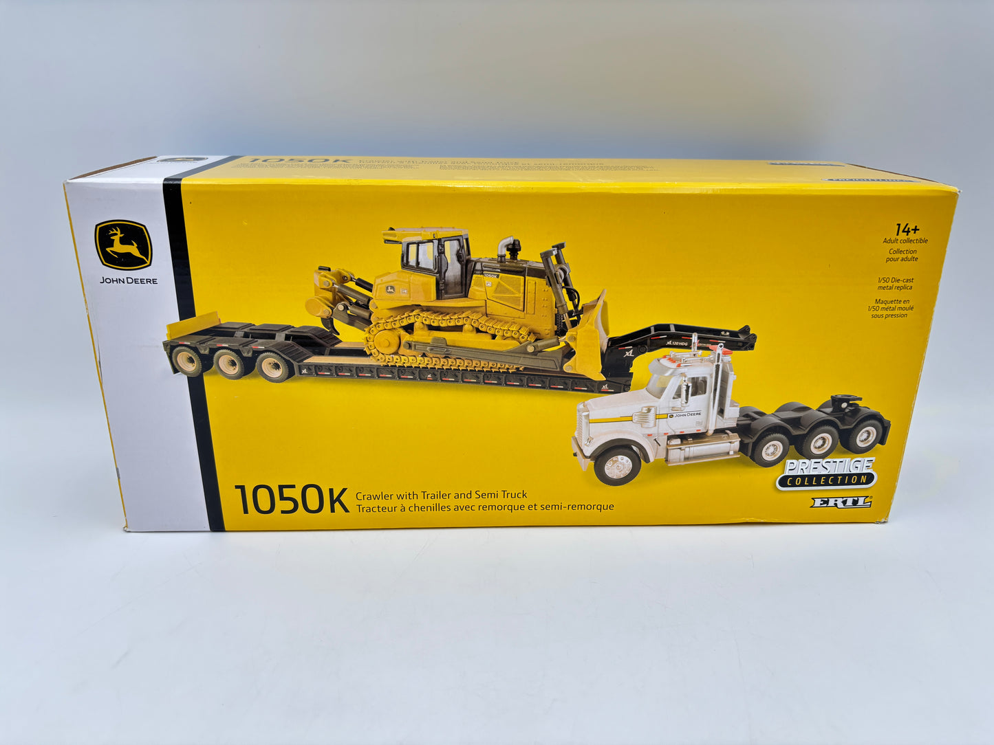 1/50 John Deere 1050K w/Freightliner & trailer