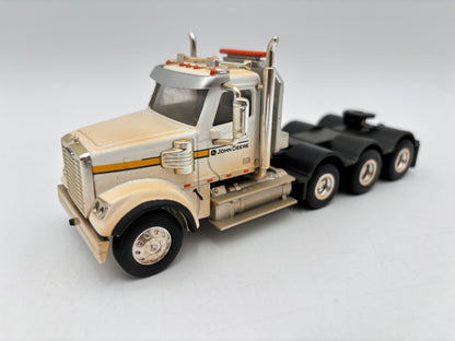 1/50 John Deere 1050K w/Freightliner & trailer