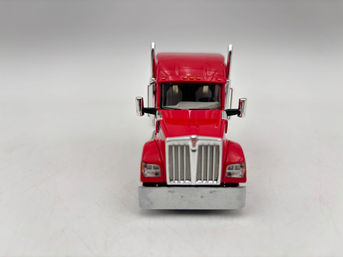 1/64 Kenworth W990 Midroof w/Lode King Tridem